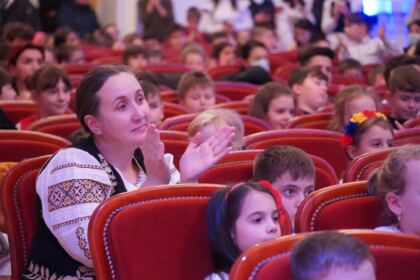 Poetul naţional Mihai Eminescu, omagiat de elevii seminarişti gălăţeni – fotografia 21