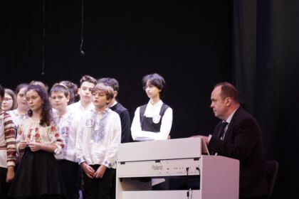Poetul naţional Mihai Eminescu, omagiat de elevii seminarişti gălăţeni – fotografia 23
