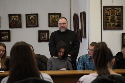 Simpozion interliceal organizat de Seminarul Teologic Ortodox „Sfântul Andrei“ din Galaţi – fotografia 27