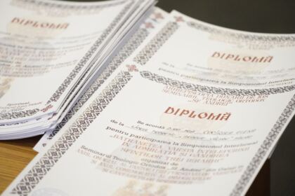 Simpozion interliceal organizat de Seminarul Teologic Ortodox „Sfântul Andrei“ din Galaţi – fotografia 33