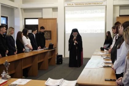 Simpozion interliceal organizat de Seminarul Teologic Ortodox „Sfântul Andrei“ din Galaţi – fotografia 39