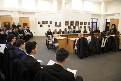 Simpozion interliceal organizat de Seminarul Teologic Ortodox „Sfântul Andrei“ din Galaţi – fotografia 43