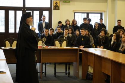 Simpozion interliceal organizat de Seminarul Teologic Ortodox „Sfântul Andrei“ din Galaţi – fotografia 44
