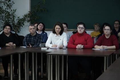 Simpozion studenţesc dedicat Sfinţilor Trei Ierarhi – fotografia 4