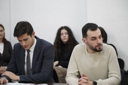 Simpozion studenţesc dedicat Sfinţilor Trei Ierarhi – fotografia 13