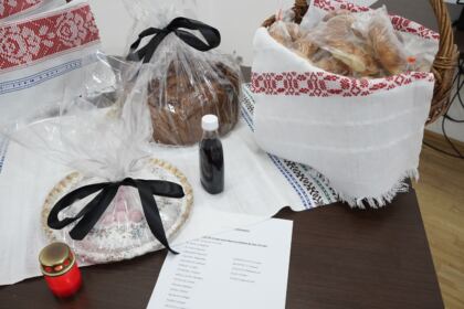 Simpozion studenţesc dedicat Sfinţilor Trei Ierarhi – fotografia 30