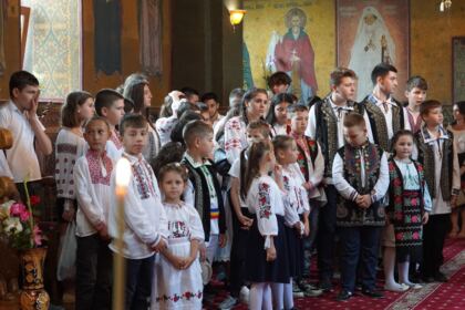 Activităţi de vară pentru copiii din trei comunităţi gălăţene – fotografia 5