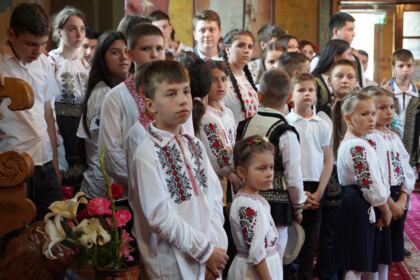 Activităţi de vară pentru copiii din trei comunităţi gălăţene – fotografia 10