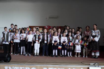 Activităţi de vară pentru copiii din trei comunităţi gălăţene – fotografia 52