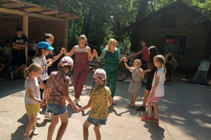 Activităţi de vară pentru copiii din satele Fundeanu şi Nicopole – fotografia 16