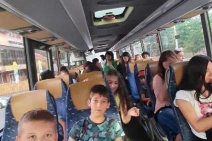 Excursie pentru copiii de la Centrul „Sf. Antonie cel Mare“ din Galaţi – fotografia 3