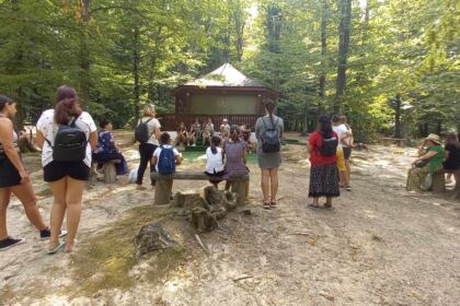 Excursie pentru copiii de la Centrul „Sf. Antonie cel Mare“ din Galaţi – fotografia 9