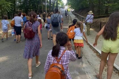 Excursie pentru copiii de la Centrul „Sf. Antonie cel Mare“ din Galaţi – fotografia 13