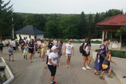 Excursie pentru copiii de la Centrul „Sf. Antonie cel Mare“ din Galaţi – fotografia 14