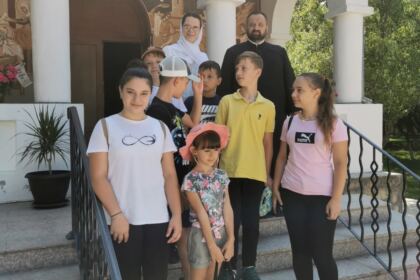 Activităţi de vară pentru copiii din trei parohii brăilene – fotografia 1