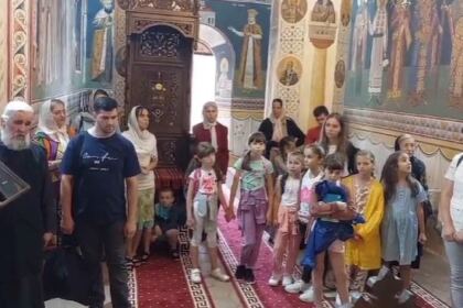 Mănăstirea Măxineni – loc de popas duhovnicesc pentru 40 de copii – fotografia 7