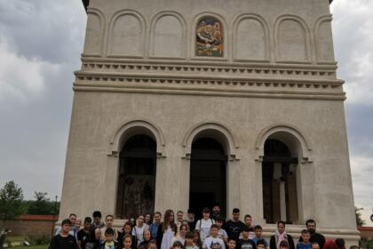 Mănăstirea Măxineni – loc de popas duhovnicesc pentru 40 de copii – fotografia 9