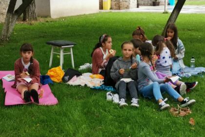 Mănăstirea Măxineni – loc de popas duhovnicesc pentru 40 de copii – fotografia 13