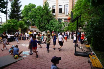 Manifestări cultural-artistice de Ziua Copilului la Galaţi – fotografia 16