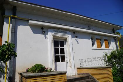 Copii, profesori şi părinţi în vizită la Centrul Eparhial – fotografia 15