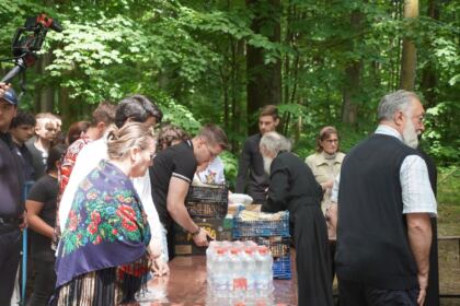 Pelerinajul tinerilor la Mănăstirea Buciumeni – fotografia 44