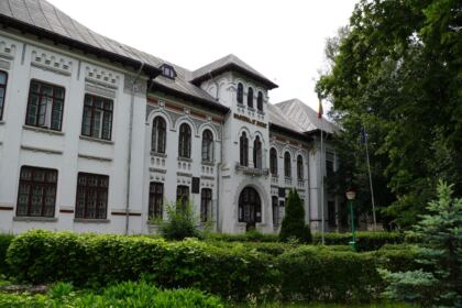 Curs festiv al elevilor seminarişti gălăţeni – fotografia 1