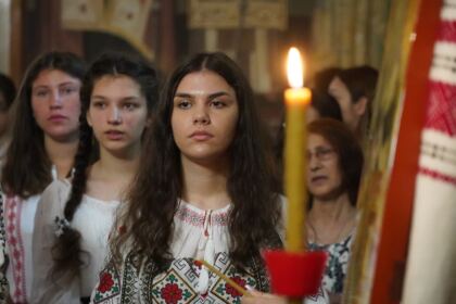 Curs festiv al elevilor seminarişti gălăţeni – fotografia 10