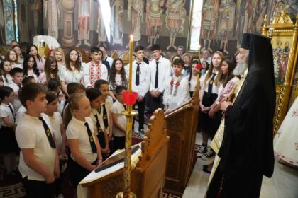 Curs festiv al elevilor seminarişti gălăţeni – fotografia 21