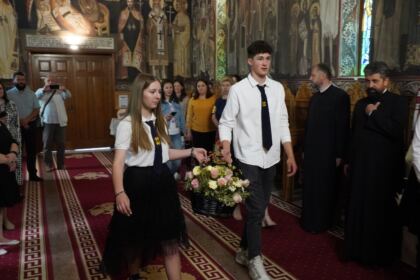 Curs festiv al elevilor seminarişti gălăţeni – fotografia 29