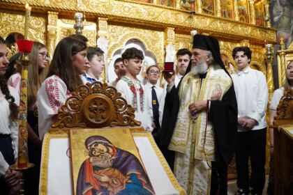 Curs festiv al elevilor seminarişti gălăţeni – fotografia 32
