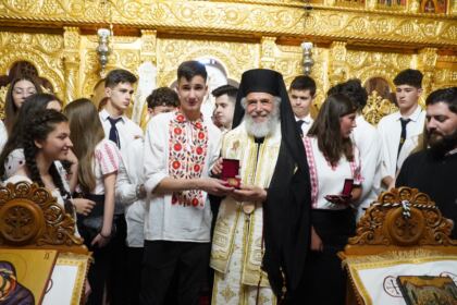 Curs festiv al elevilor seminarişti gălăţeni – fotografia 34