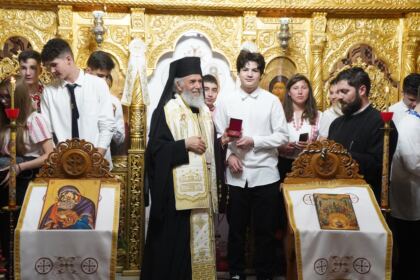 Curs festiv al elevilor seminarişti gălăţeni – fotografia 36