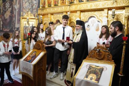 Curs festiv al elevilor seminarişti gălăţeni – fotografia 38