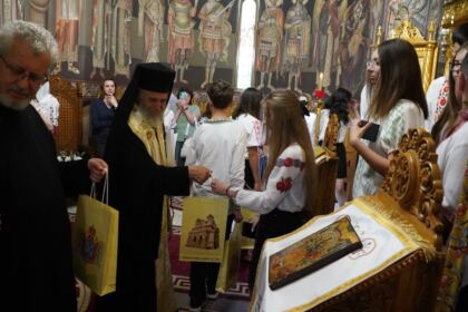 Curs festiv al elevilor seminarişti gălăţeni – fotografia 46