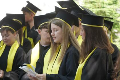 Curs festiv al elevilor seminarişti gălăţeni – fotografia 57