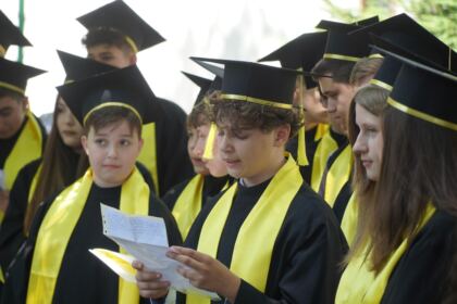 Curs festiv al elevilor seminarişti gălăţeni – fotografia 58