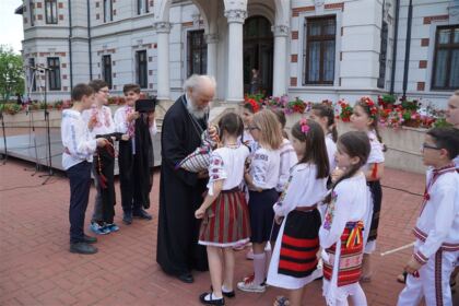 Serbarea elevilor seminarişti gălăţeni – fotografia 4