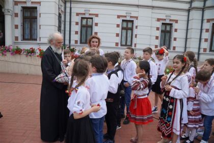 Serbarea elevilor seminarişti gălăţeni – fotografia 5