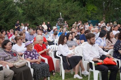Serbarea elevilor seminarişti gălăţeni – fotografia 9