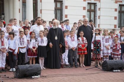 Serbarea elevilor seminarişti gălăţeni – fotografia 16