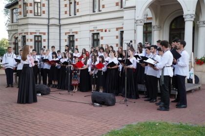 Serbarea elevilor seminarişti gălăţeni – fotografia 26