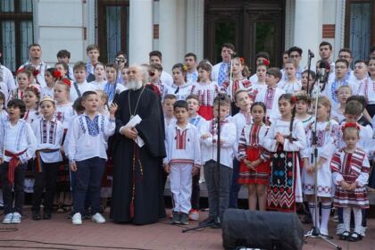 Serbarea elevilor seminarişti gălăţeni – fotografia 36