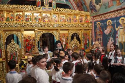 Serbarea elevilor seminarişti gălăţeni – fotografia 42