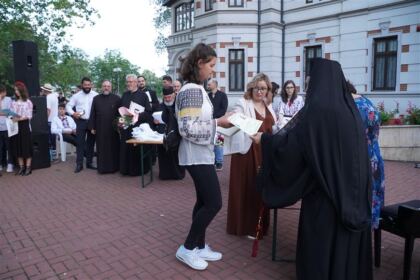 Serbarea elevilor seminarişti gălăţeni – fotografia 53