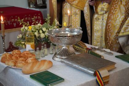 Rugăciune şi daruri pentru vârstnicii din cadrul unui azil brăilean – fotografia 21