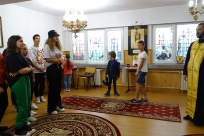 Rugăciuni şi activităţi dedicate tinerilor din Centrul de detenţie Tichileşti – fotografia 2