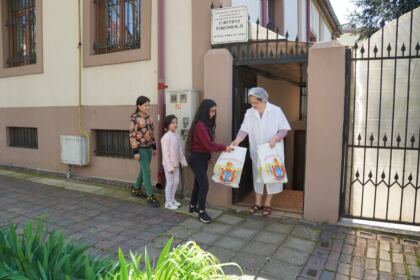 Daruri pentru 50 de vârstnici brăileni – fotografia 27