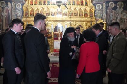 Momente de recunoştinţă şi cinstire pentru Episcopul Melchisedec Ştefănescu, la Dunărea de Jos – fotografia 20