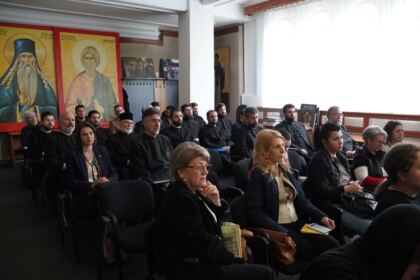 Momente de recunoştinţă şi cinstire pentru Episcopul Melchisedec Ştefănescu, la Dunărea de Jos – fotografia 11