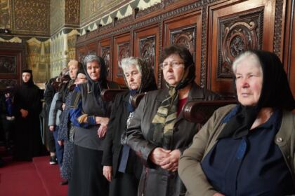 Rugăciune şi daruri pentru persoanele cu deficienţe de vedere – fotografia 11